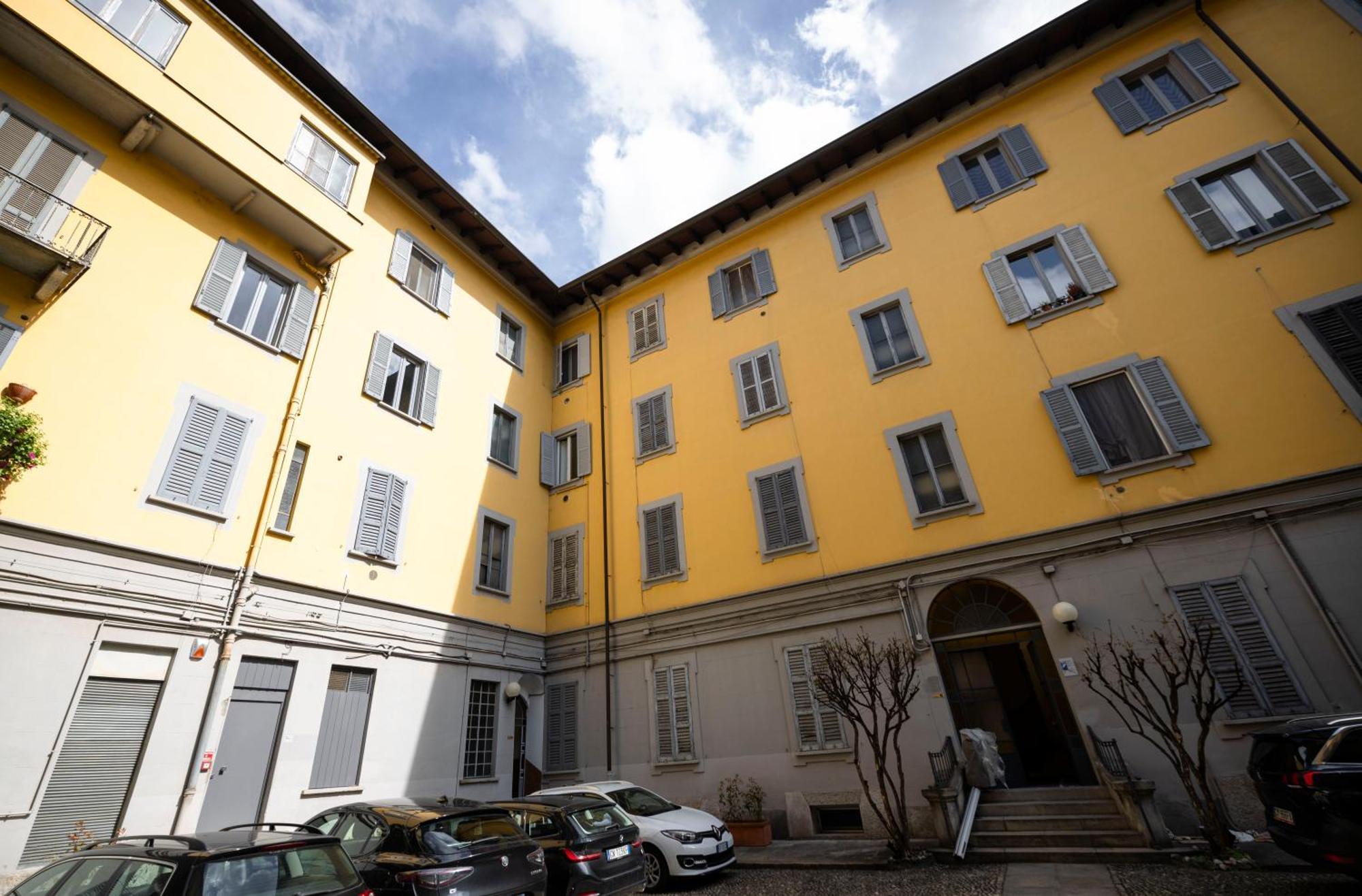 Incantevole Loft Accanto Stazione Appartement *